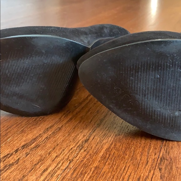 Guess Heels like new! 👠 - Picture 2 of 8